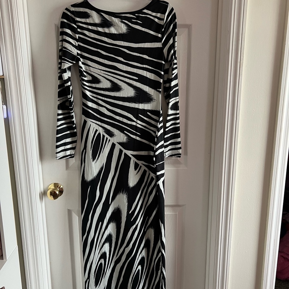 Never worn long sleeve dress